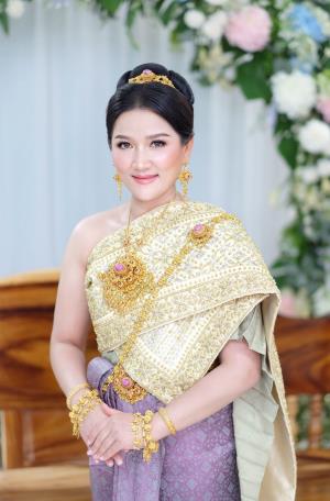 ชุดไทยเจ้าสาว ชุดไทยจักรพรรดิ์ เช่าที่แบมบี้ เวดดิ้ง ห้วยขวาง